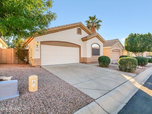 5833 E Norland St, Mesa, AZ, 85215-9214 | Card Image