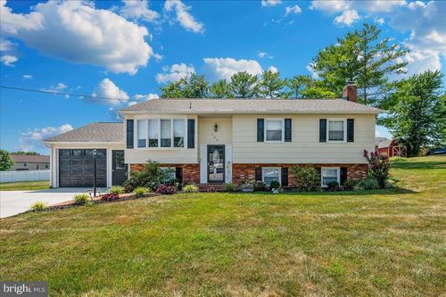 106 Della Ln, Boonsboro, MD, 21713-1004 | Card Image