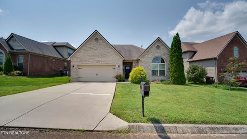 1801 Glen Shady Blvd, Knoxville, TN, 37922-6756 | Card Image