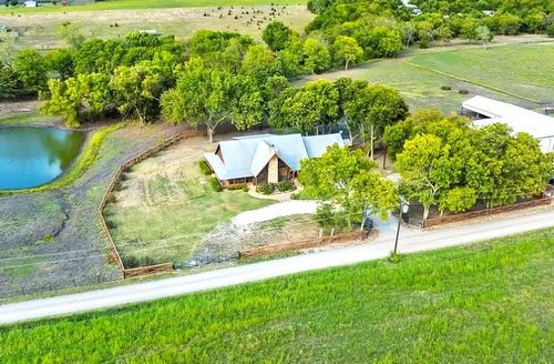 783 County Road 4420, Whitewright, TX, 75491-8770 | Card Image