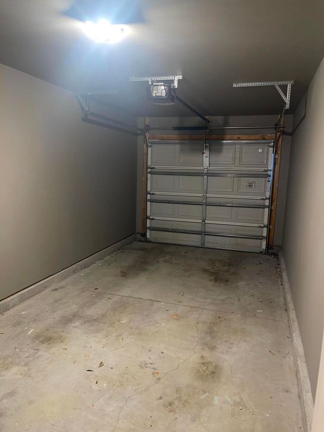 Garage | Image 5