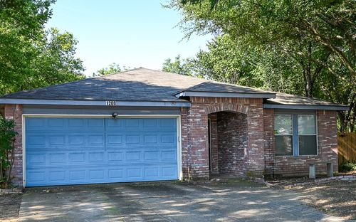 1200 Rambling Brook Trl, Denton, TX, 76210-0861 | Card Image