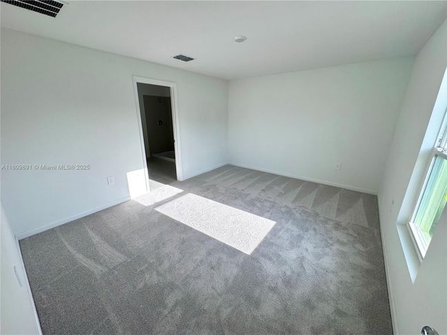2021 Old Eagle Lake Winter Haven Rd, House other with 3 bedrooms, 2 bathrooms and null parking in Eagle Lake FL | Image 4
