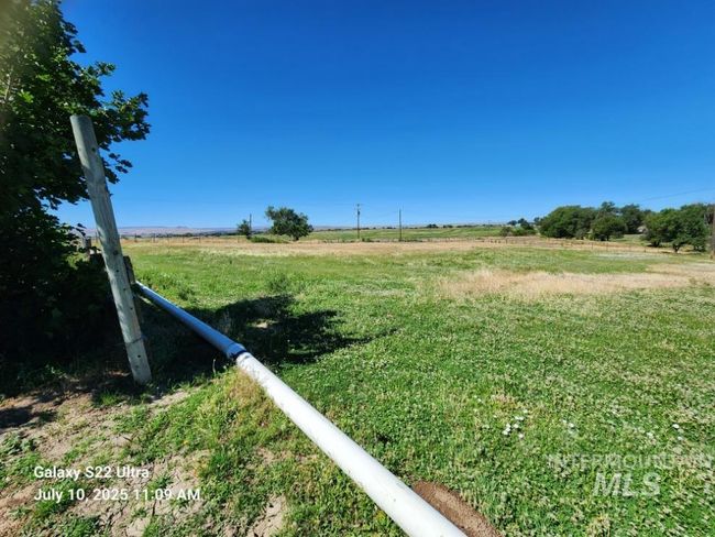 View of yard featuring a rural view | Image 9