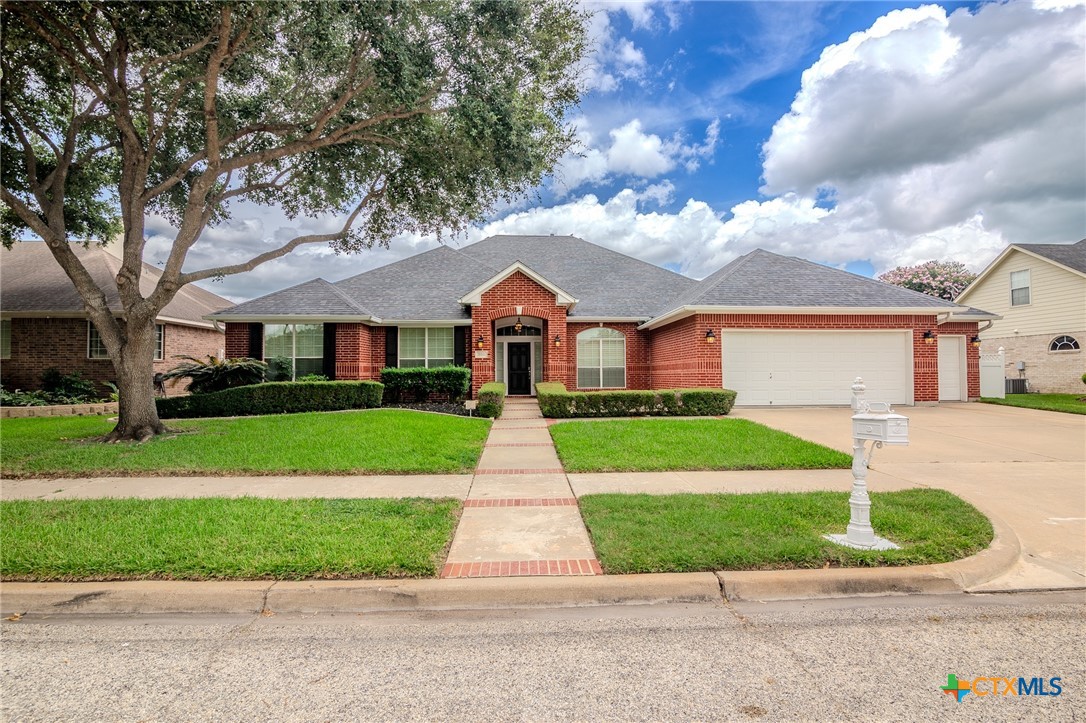 Legend Dr, Victoria, TX 77904