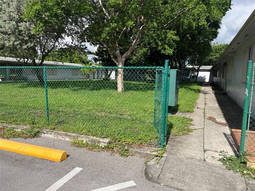 apt-12-5461 Ravenswood Rd, Fort Lauderdale, FL, 33312-6648 | Card Image