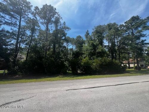 908 Point Ct, New Bern, NC, 28560-9793 | Card Image