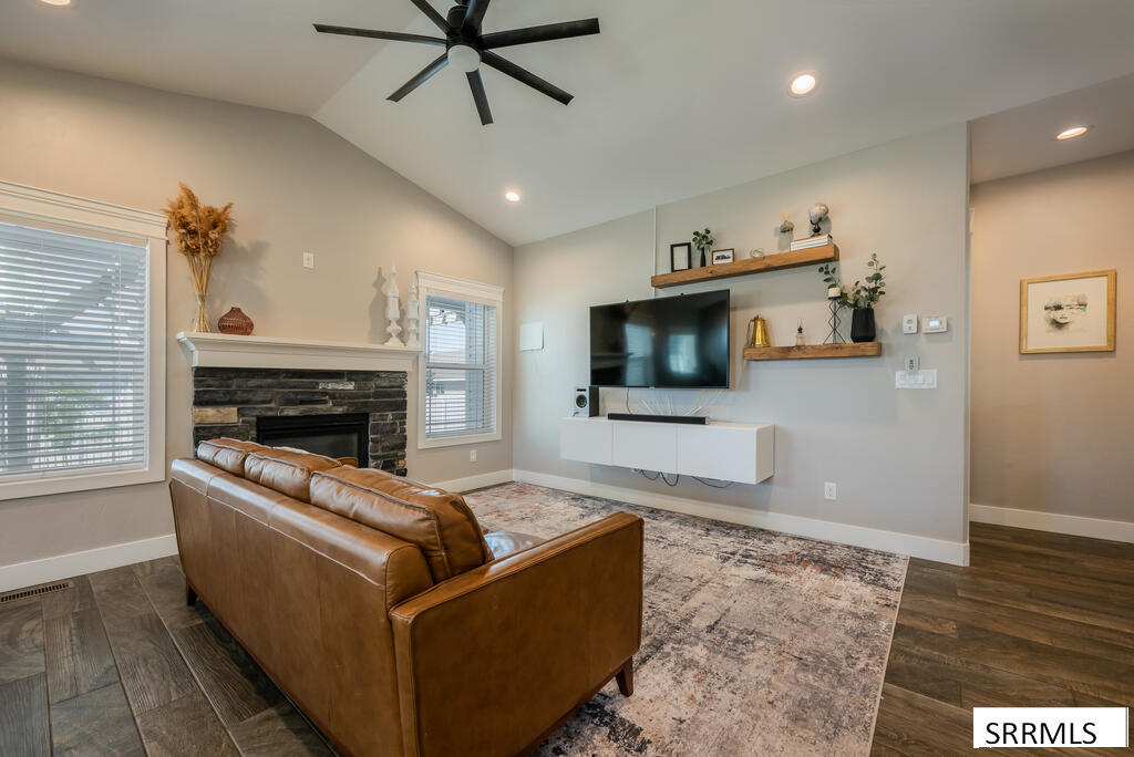 Residential in Ammon 5