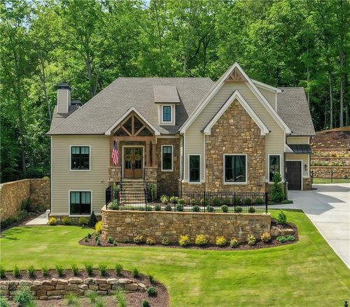200 Golden Bear Pass, Dahlonega, GA, 30533-7182 | Card Image