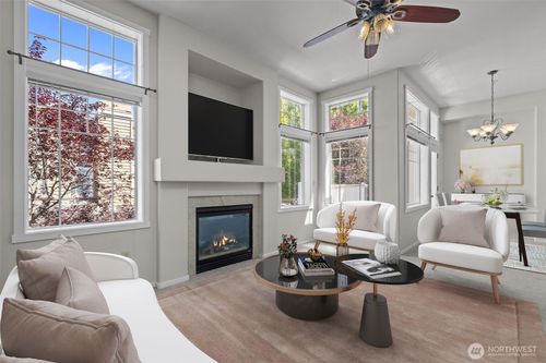 unit-103-555 Anacortes Ct Ne, Renton, WA, 98059-5767 | Card Image