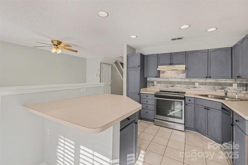 4557 Antelope Ln, Charlotte, NC, 28269-3183 | Card Image