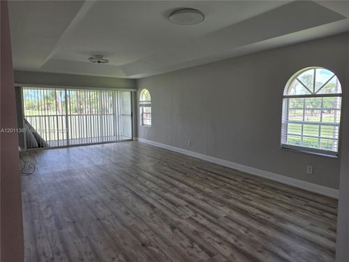 8-575 Augusta Blvd, Naples, FL, 34113-7571 | Card Image