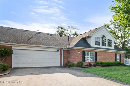 135 Magnolia Ave, La Grange, KY, 40031-8972 | Card Image