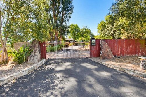 28605 Rolling Rock Rd, Escondido, CA, 92026-6205 | Card Image