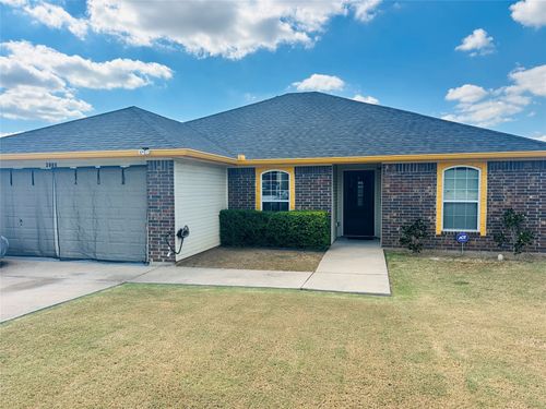 3008 Cricket Dr, Bellmead, TX, 76705-2863 | Card Image