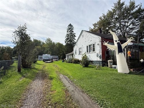 928 Mineral Springs Road, Ashtabula, OH, 44004 | Card Image