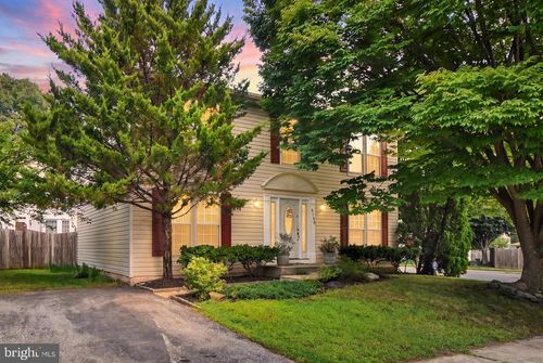 8100 Huntmaster Ct, GLEN BURNIE, MD, 21061-6337 | Card Image