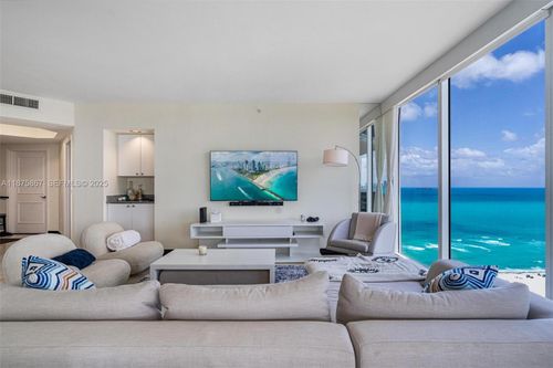 2305-4779 Collins Ave, Miami Beach, FL, 33140-3251 | Card Image