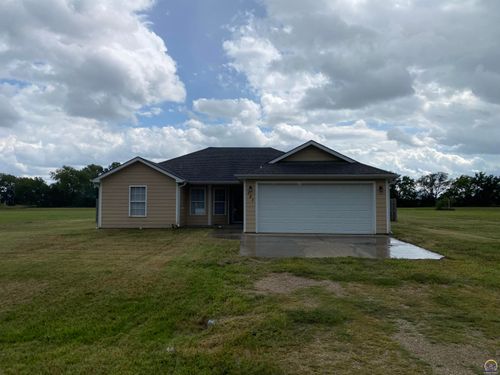 121 Maple Way, Woodbine, KS, 67492-8858 | Card Image
