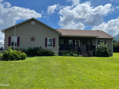 3351 Line Springs Rd, Sevierville, TN, 37862-8261 | Card Image