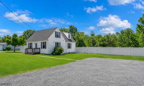 106 Steinmetz Rd, Hillsborough, NJ, 08844-1503 | Card Image