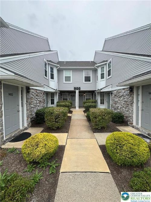 906 Mews Dr, SELLERSVILLE, PA, 18960-2742 | Card Image