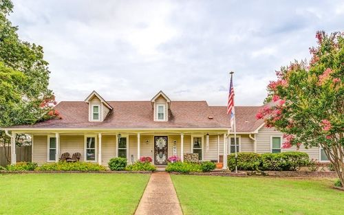 3265 Laurel Creek Rd, Bartlett, TN, 38134-3761 | Card Image