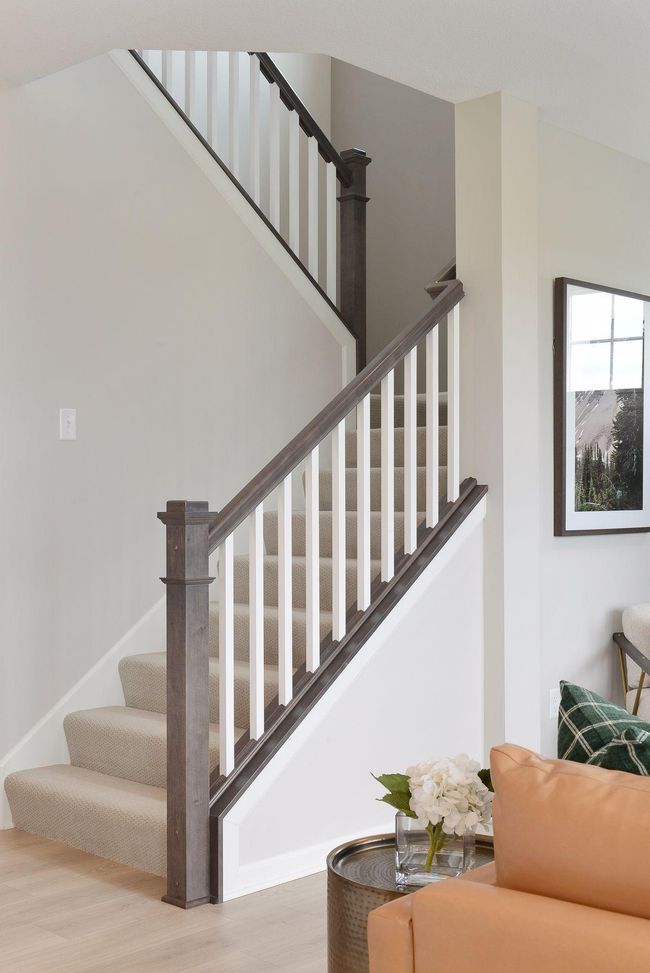 Open Handrails-model home | Image 14