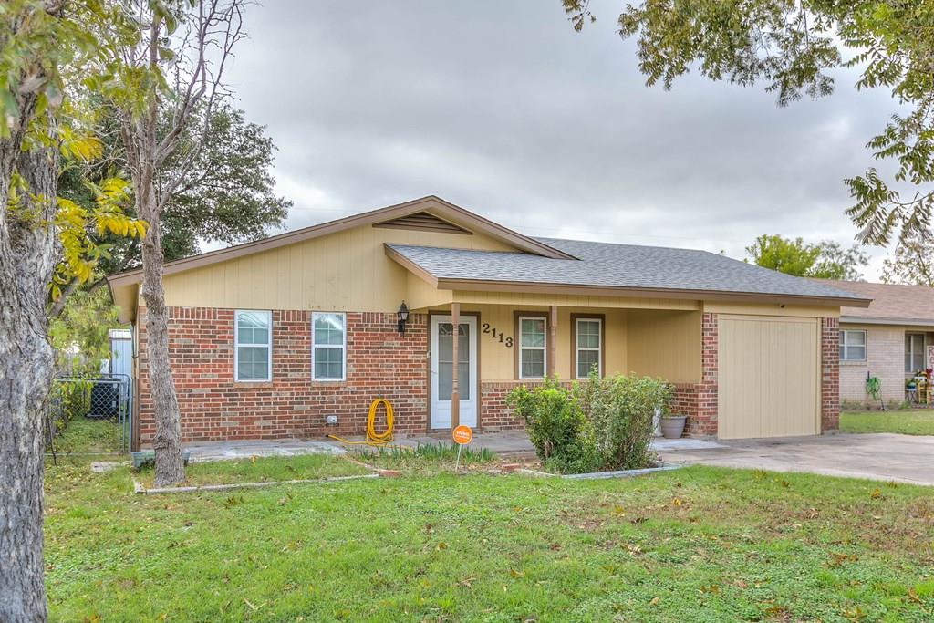 Junius St, San Angelo, TX 76901