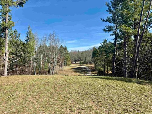 3041 Dockery Rd Nw, Williamsburg, MI, 49690 | Card Image