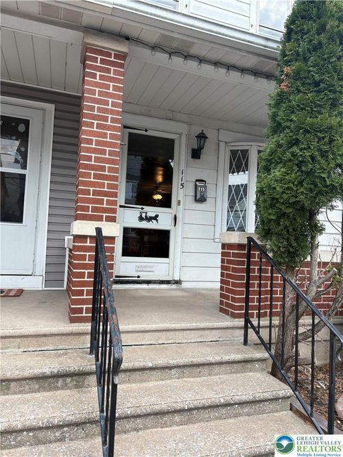 115 Chestnut St, Coplay, PA, 18037-1209 | Card Image