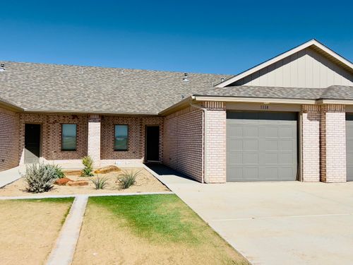1118 N 7th St, Wolfforth, TX, 79382-2105 | Card Image