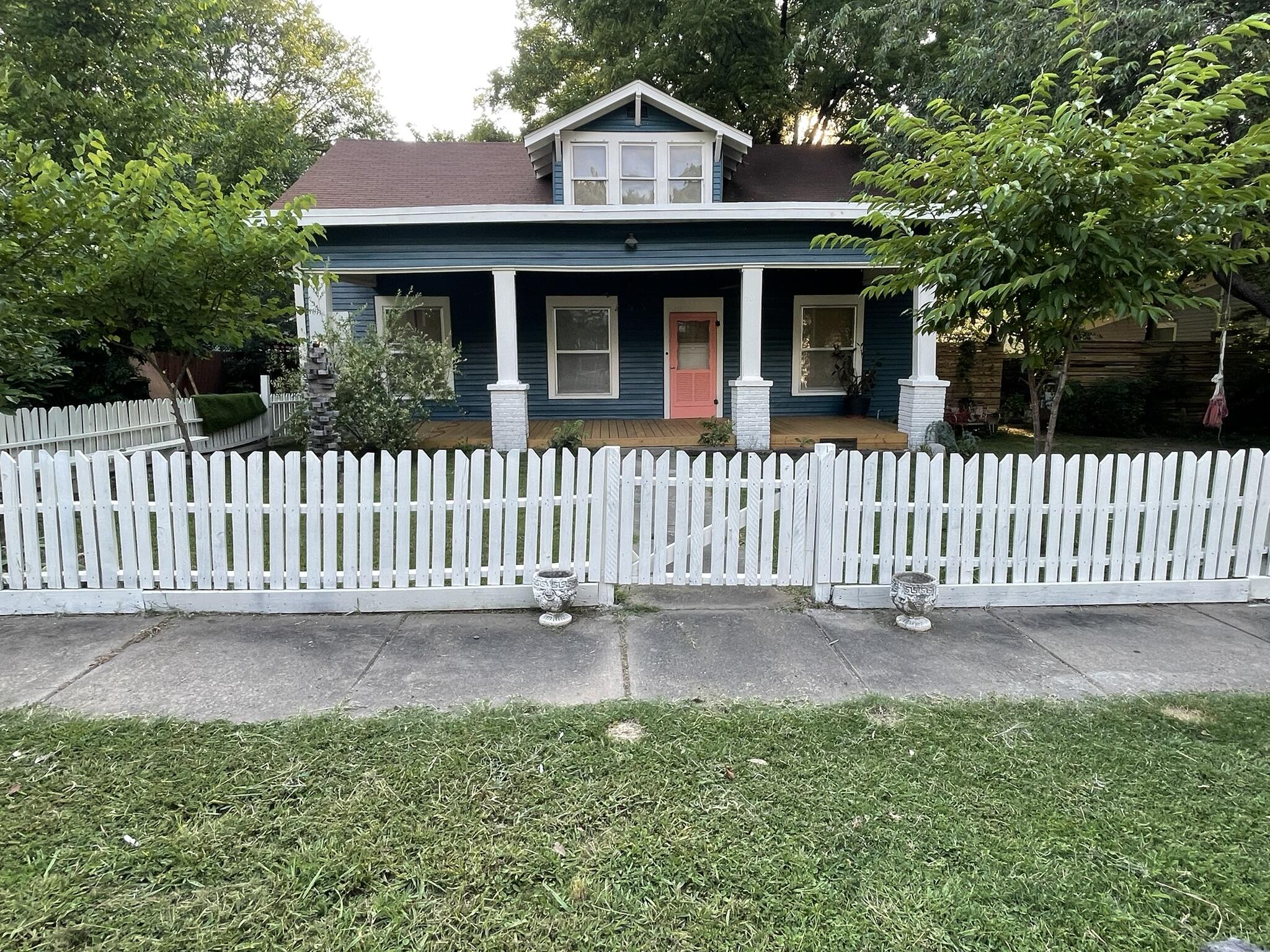 Denver Ave, Russellville, AR 72801