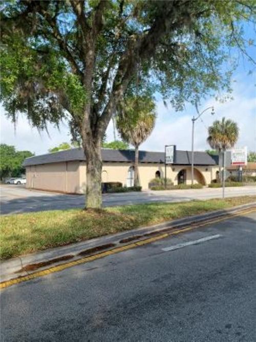 1310 N Main St, Kissimmee, FL, 34744-4244 | Card Image