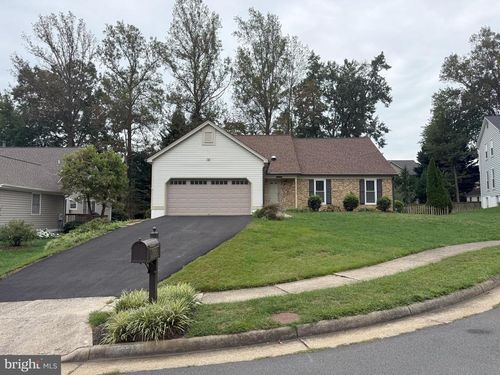 10909 Clara Barton Ct, FAIRFAX, VA, 22032-3033 | Card Image