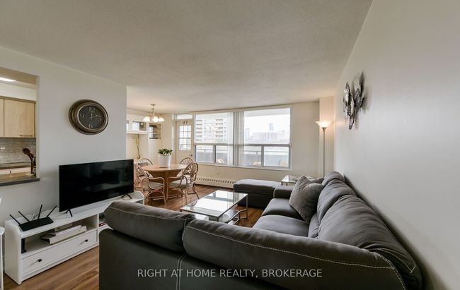 607 - 3120 Kirwin Ave, Condo with 2 bedrooms, 1 bathrooms and null parking in Mississauga ON | Image 9