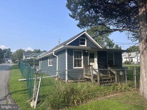 22 1st Ave, West Deptford, NJ, 08051-1635 | Card Image