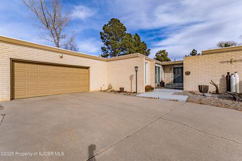 5420 Villa View Dr, Farmington, NM, 87402-8269 | Card Image