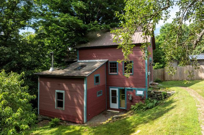 20 - 18-20 Bellows Falls Rd, House other with 5 bedrooms, 3 bathrooms and null parking in Putney VT | Image 17