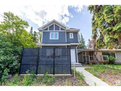 13913 102 Ave Nw, House other with 3 bedrooms, 3 bathrooms and null parking in Edmonton AB | Image 2