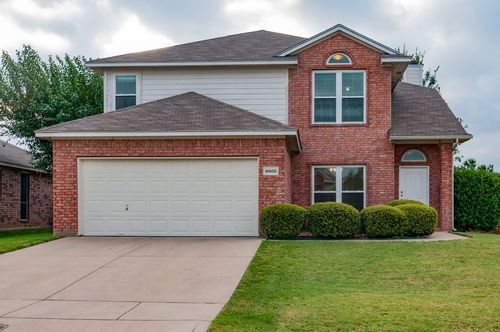 10500 Ashmore Dr, Fort Worth, TX, 76131-3925 | Card Image