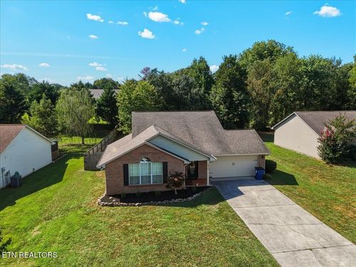 1910 Five Oaks Ln, Maryville, TN, 37801-3106 | Card Image