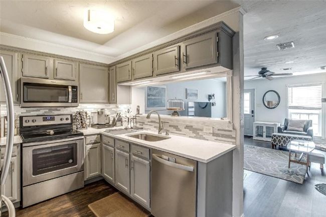 32 Abbey Rd, Condo with 2 bedrooms, 2 bathrooms and null parking in Euless TX | Image 14