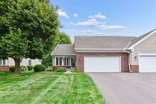 8972 Deer Run Dr, Victoria, MN, 55386-9580 | Card Image