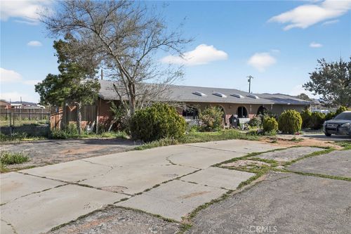 15190 Cheyenne, Apple Valley, CA, 92307 | Card Image