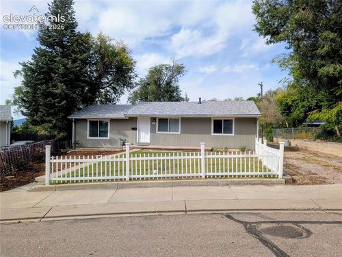 706 Manitoba Dr, Colorado Springs, CO, 80910-3320 | Card Image