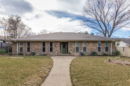 9352 Heatherdale Dr, Dallas, TX, 75243-6154 | Card Image