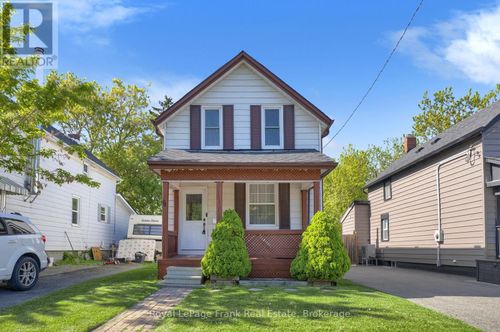 78 Fisher Street, Oshawa (Central), ON, L1H2V3 | Card Image