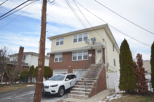 910 Smith St, Linden, NJ, 07036-6416 | Card Image