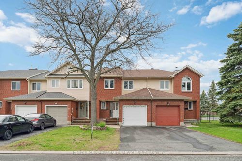 93 Cedarock Dr, Kanata, ON, K2M2H5 | Card Image
